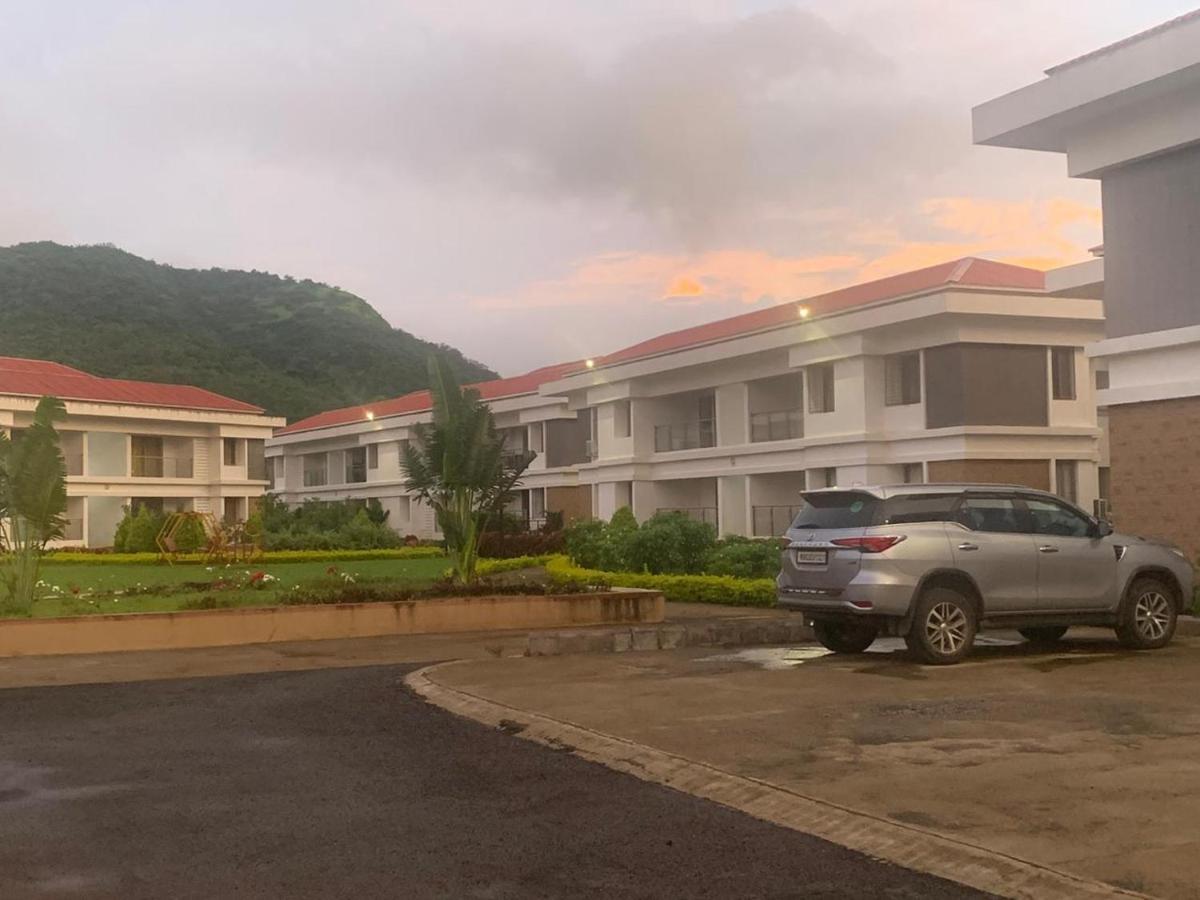 Mizzle Apartment Lonavala Exterior foto